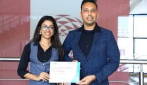 From left to right: Roshni Agarwal, Recipient of the ESET Women in Cybersecurity Scholarship India 2025; Parvinder Walia, President of the Asia Pacific Region, ESET